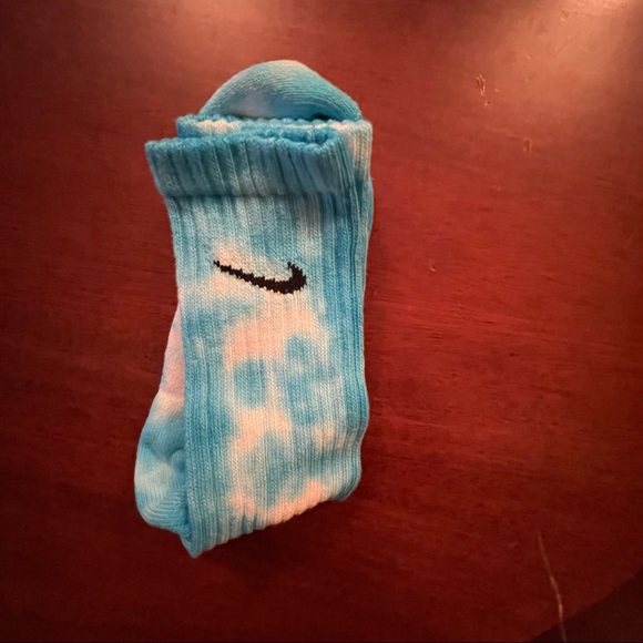 Nike tie dye socks - Picture 2 of 2